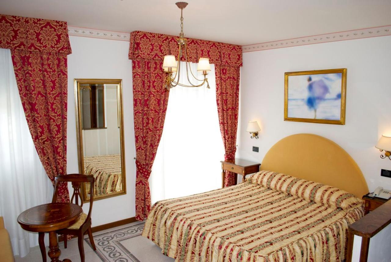 Hotel Miramare Lignano Sabbiadoro Zewnętrze zdjęcie