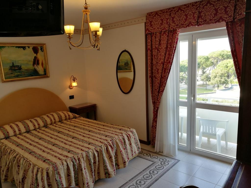 Hotel Miramare Lignano Sabbiadoro Zewnętrze zdjęcie